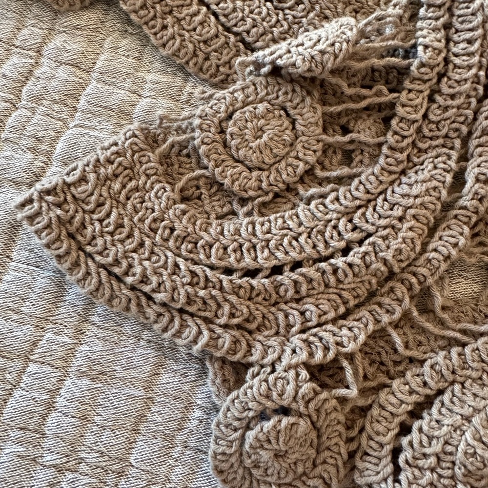 Willow + Root Mushroom Crochet Bell Sleeve Crop Top | Boho Y2K Street Style | M - Picture 5 of 6
